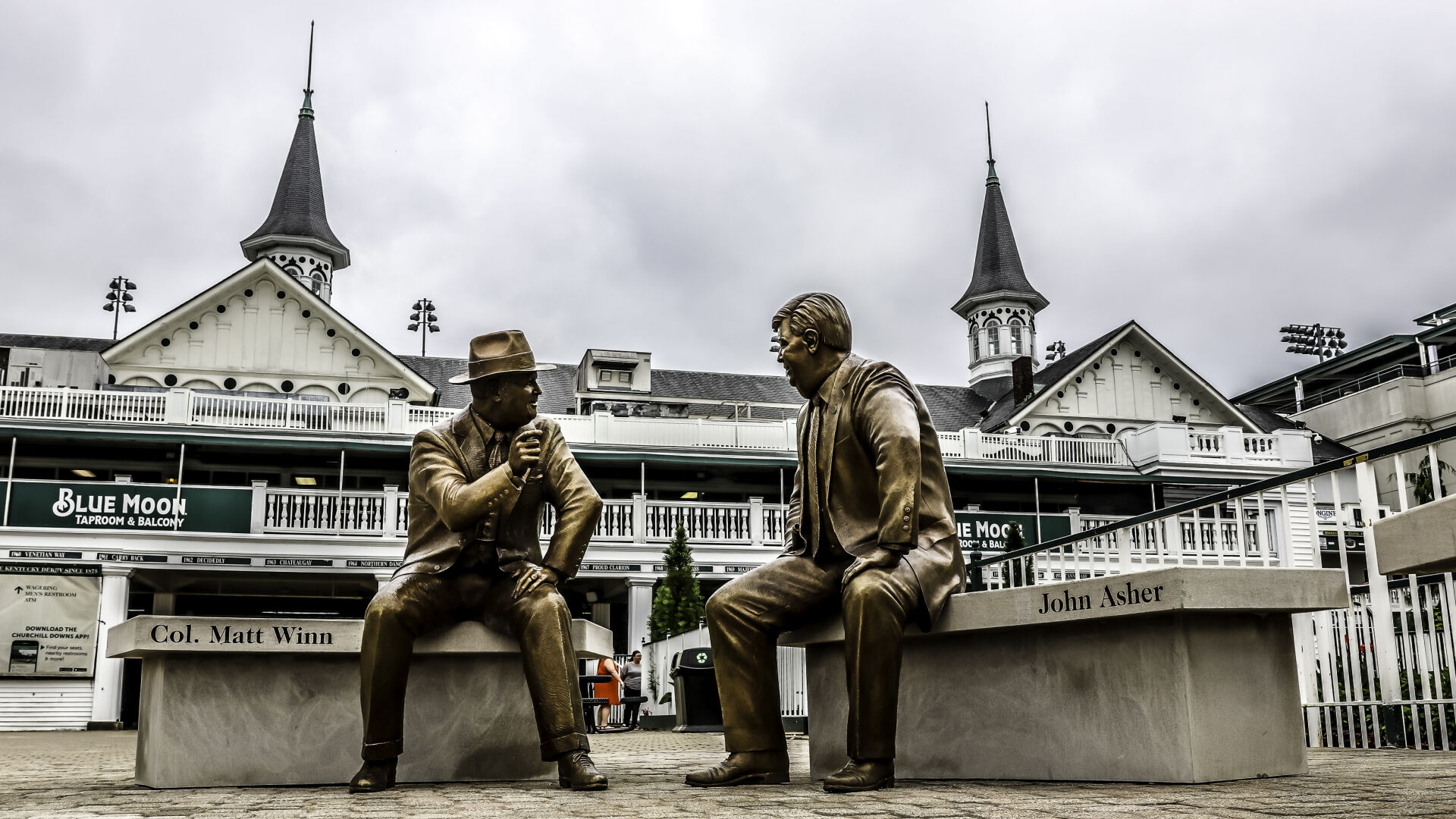 ASHER-WINN STATUE_2401.jpg